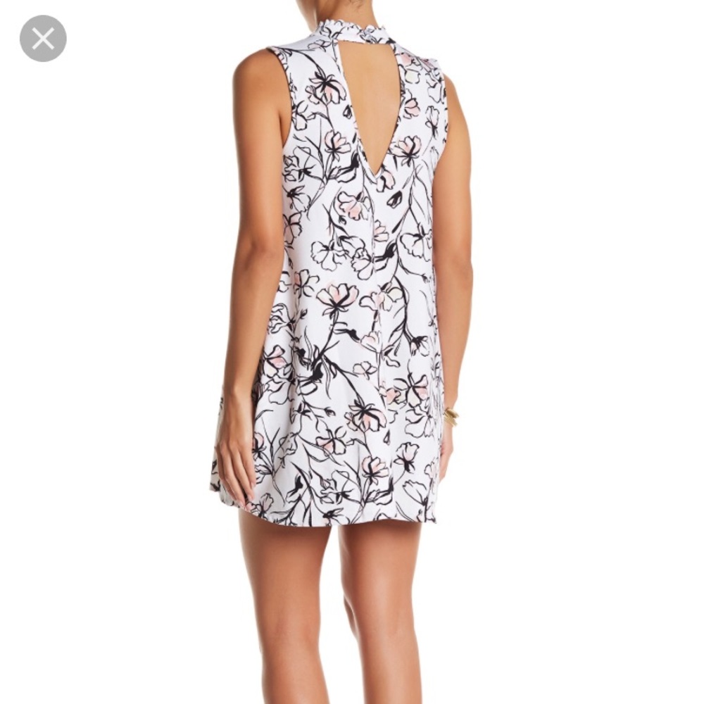 Sleeveless Gigi Dress - Picture 4 of 8